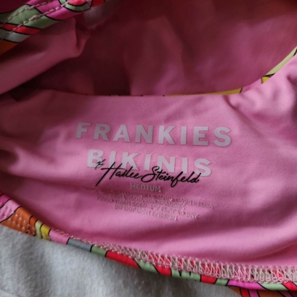 Frankies x Hailee Steinfeld Set - Picture 5 of 6